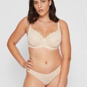 Rosa bra. Beige lace. Soft cup.